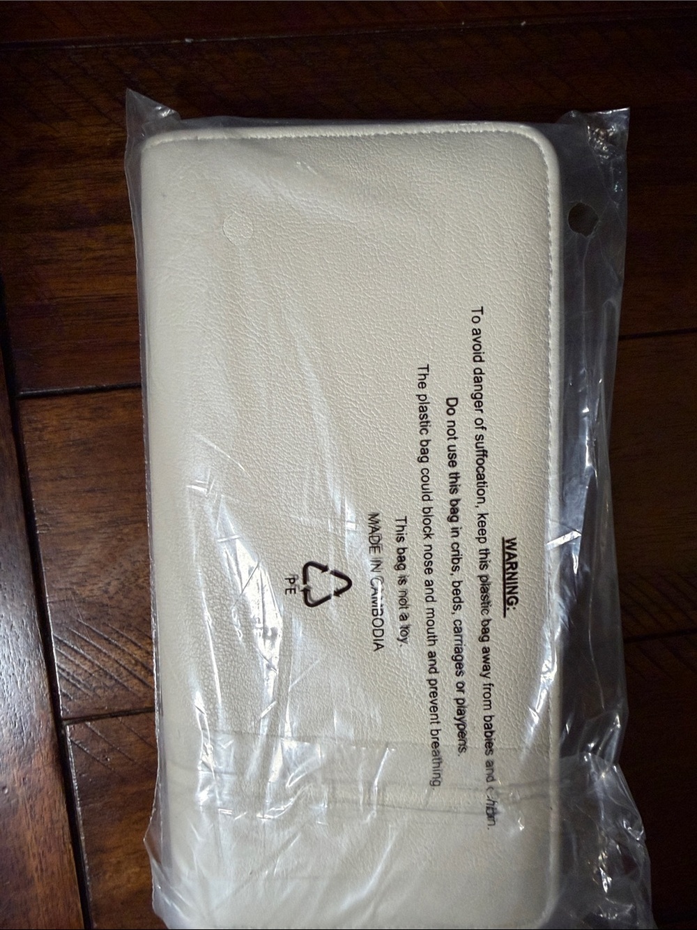 Frye and Co. Cream Zip-Around Wallet - Picture 2 of 4